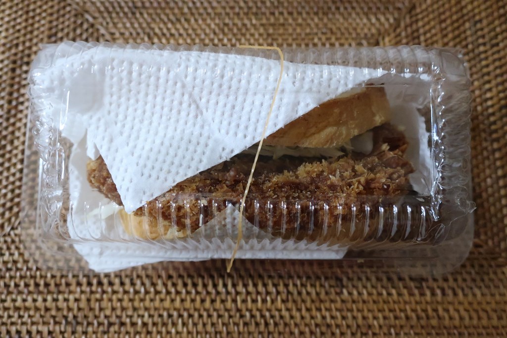 マイスタームラカミ　武蔵境　カツサンド　テイクアウト　肉屋 安い　惣菜　ハム