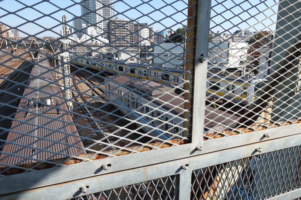 三鷹　跨線橋　撤去　　三鷹車両センター　三鷹車両基地　電車庫通り　富士山