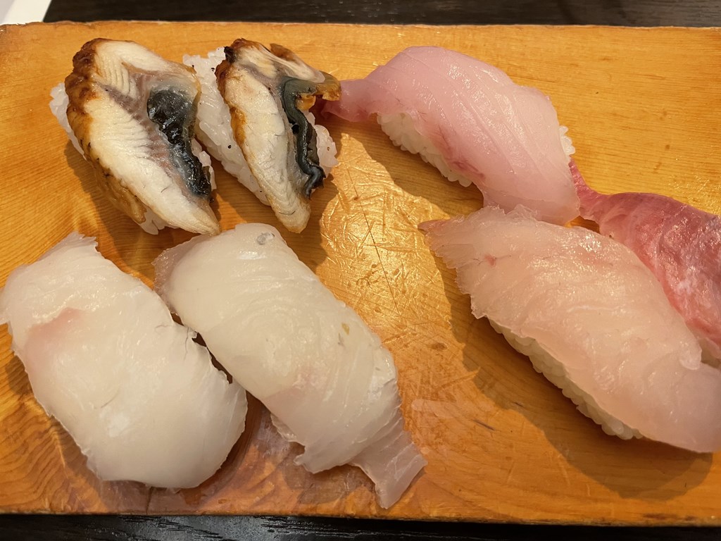 えん屋　三鷹　魚美味しい　寿司食べ放題　すし食べ放題　鮨食べ放題