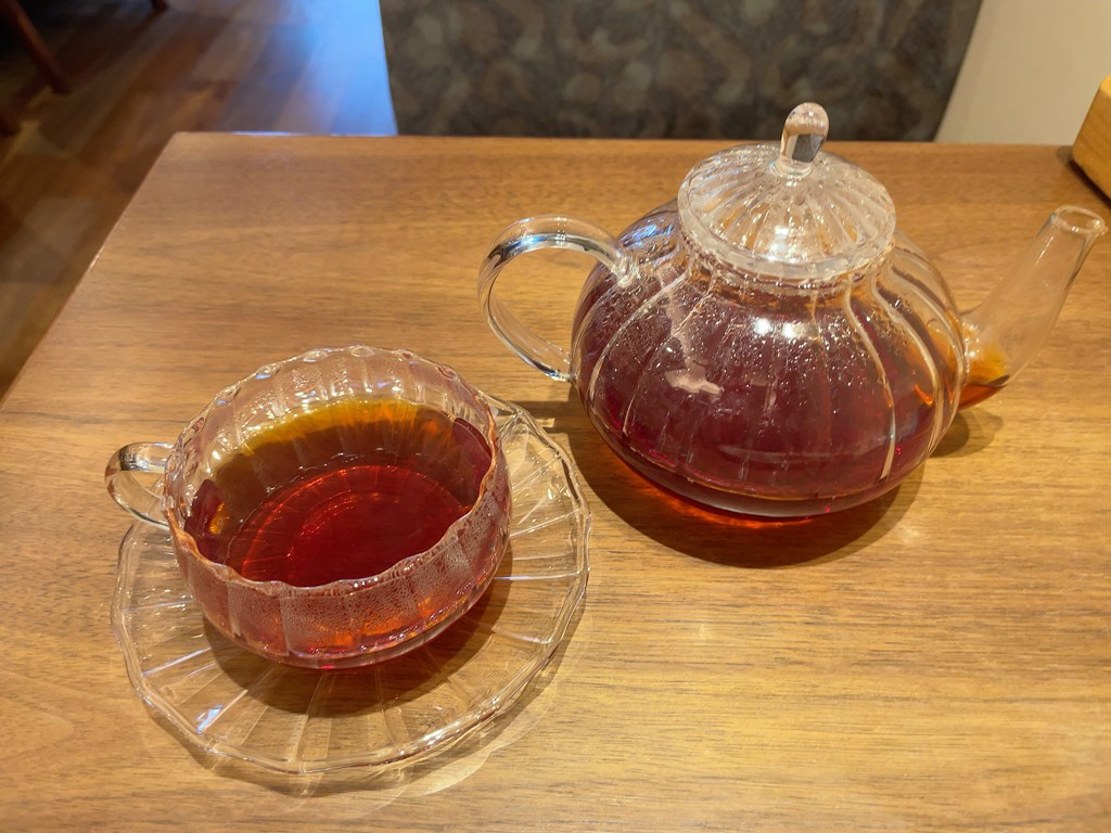 三鷹駅北口「Eldrick(エルドリック)」
お店の場所やランチメニュー・私が食べたカレー・紅茶の感想を紹介しています。
　