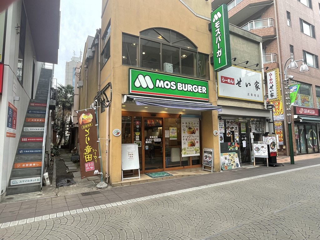 武蔵境駅周辺でモーニング(朝食)が食べれるお店をまとめました。
wifi、電源有無についても記載しています。